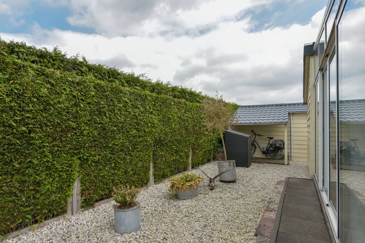 Photo 28 of Hoofdweg 98-R136