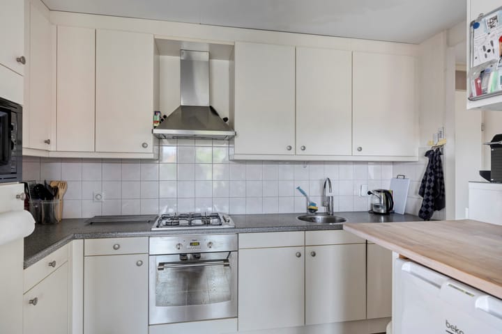 Photo 10 of Johan Wagenaarstraat 46