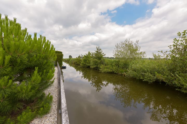 Photo 35 of Hoofdweg 98-R136