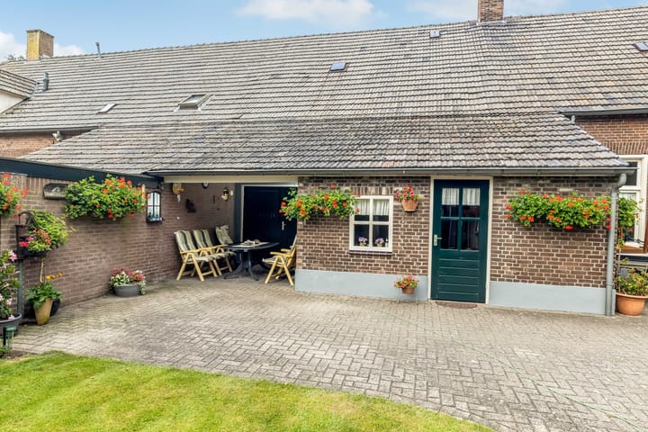 Photo 43 of Lodderdijk 13