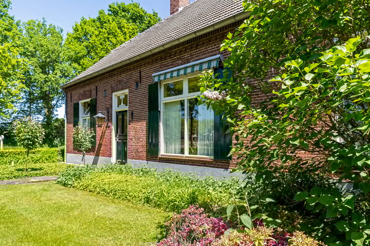 Foto 48 van Lodderdijk 13