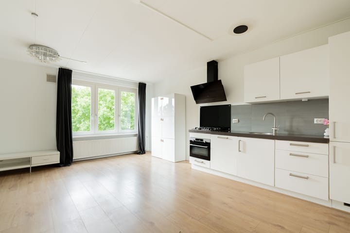 Foto 2 van Tweede Van der Helststraat 81-2