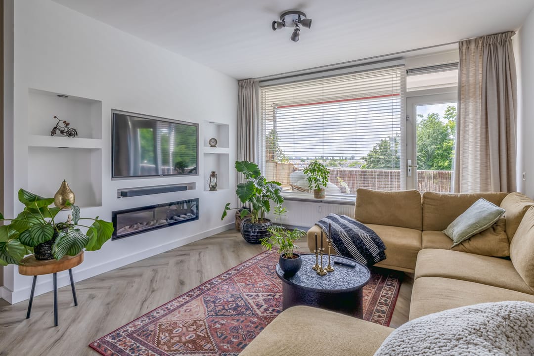 Foto 1 van Burgemeester A. van Walsumlaan 313