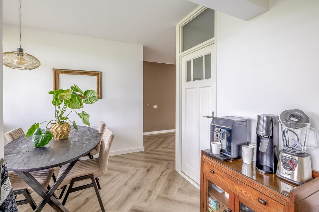 Foto 16 van Burgemeester A. van Walsumlaan 313