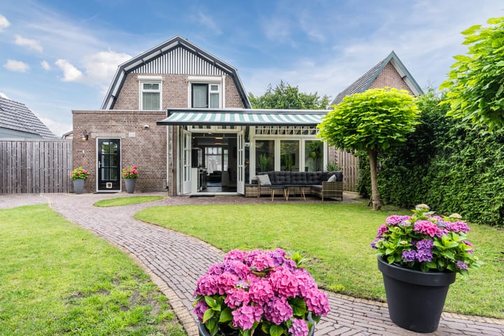 Foto 44 van Stationsweg 18