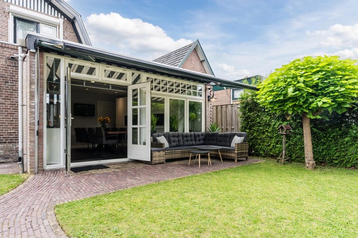 Foto 46 van Stationsweg 18