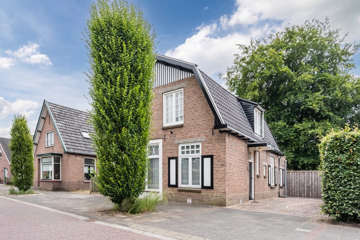 Foto 57 van Stationsweg 18