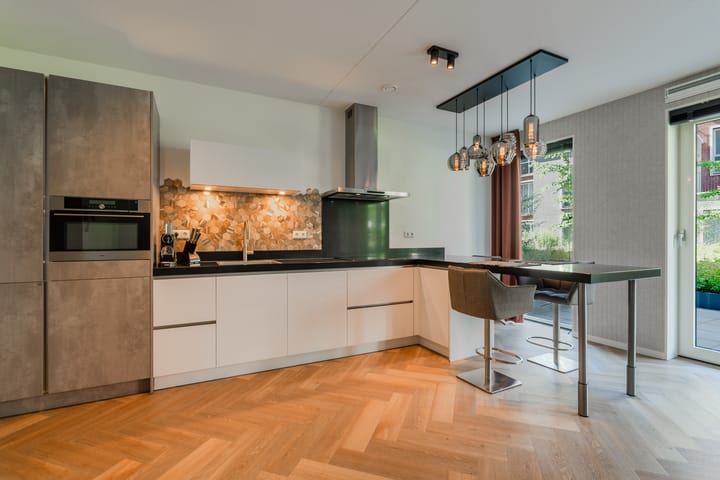 Foto 3 van Carel Willinkgracht 235