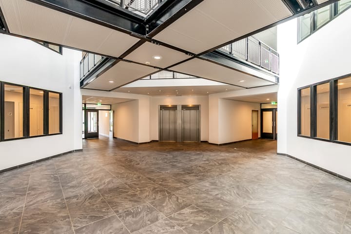 Foto 7 van Louis Armstrongweg 56-B