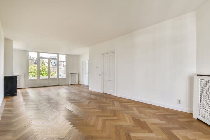 Foto 6 van Valeriusplein 4-D