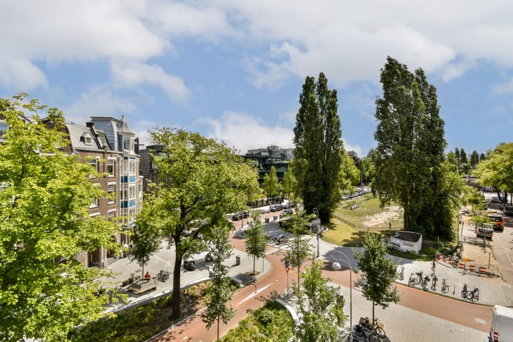 Foto 9 van Valeriusplein 4-D