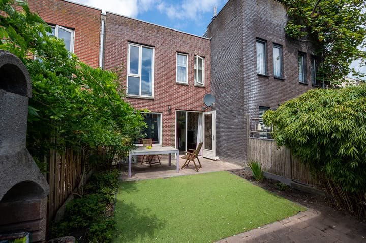 Photo 13 of John Napierstraat 36