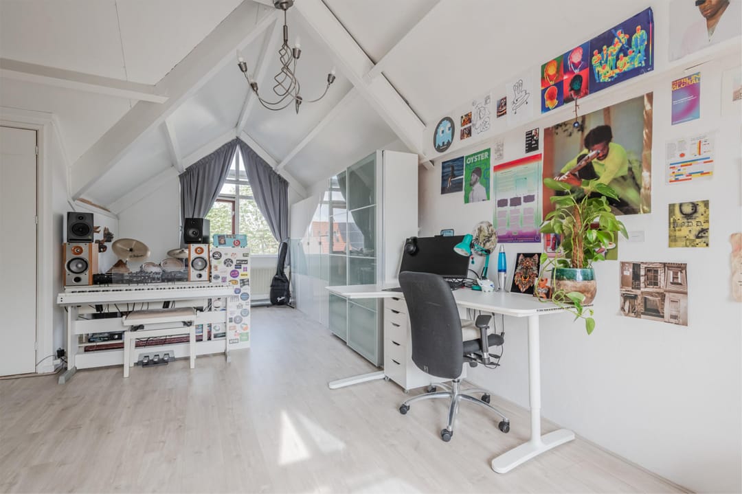 Photo 7 of Marketentster 32