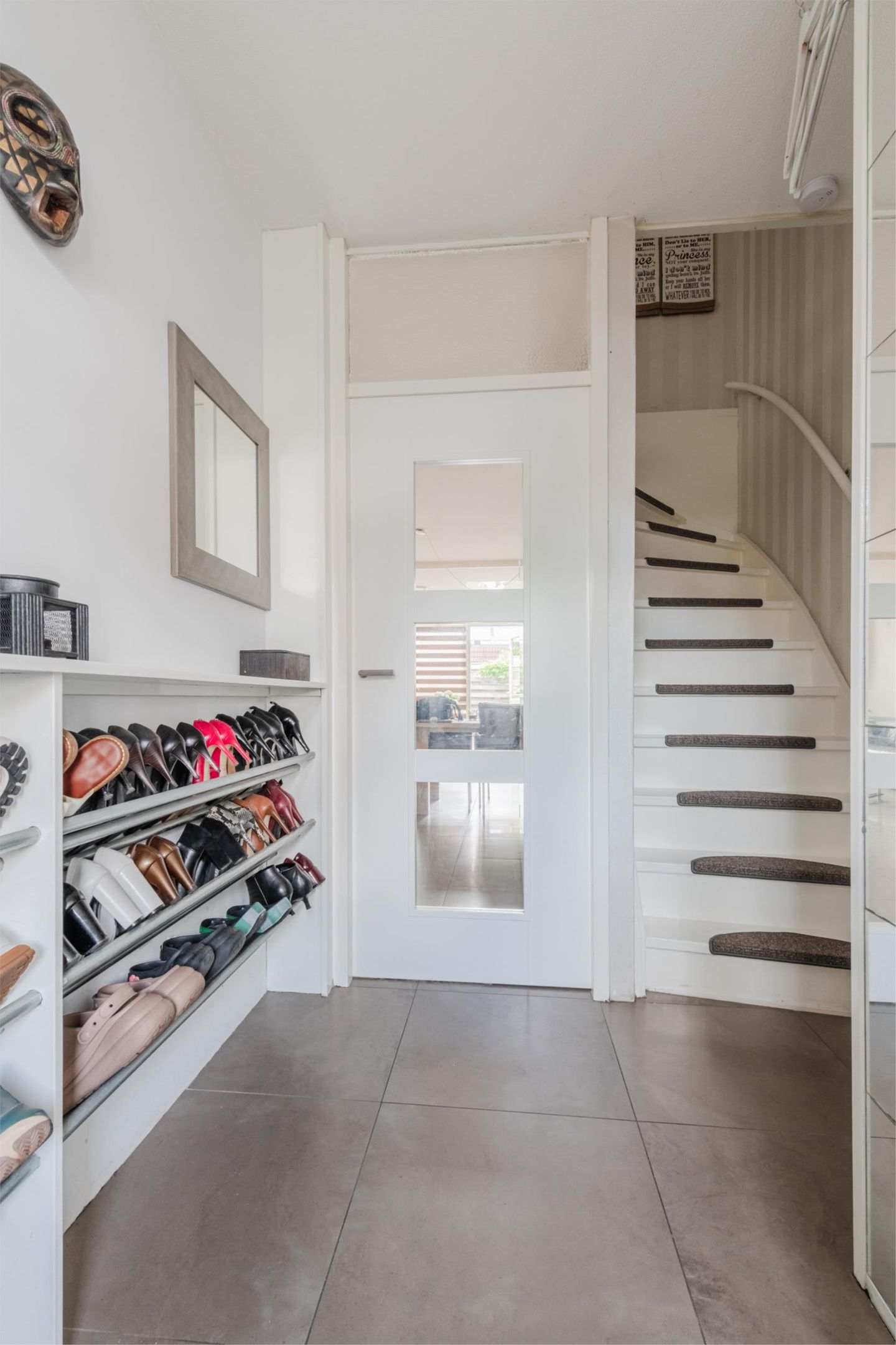 Photo 10 of Marketentster 32