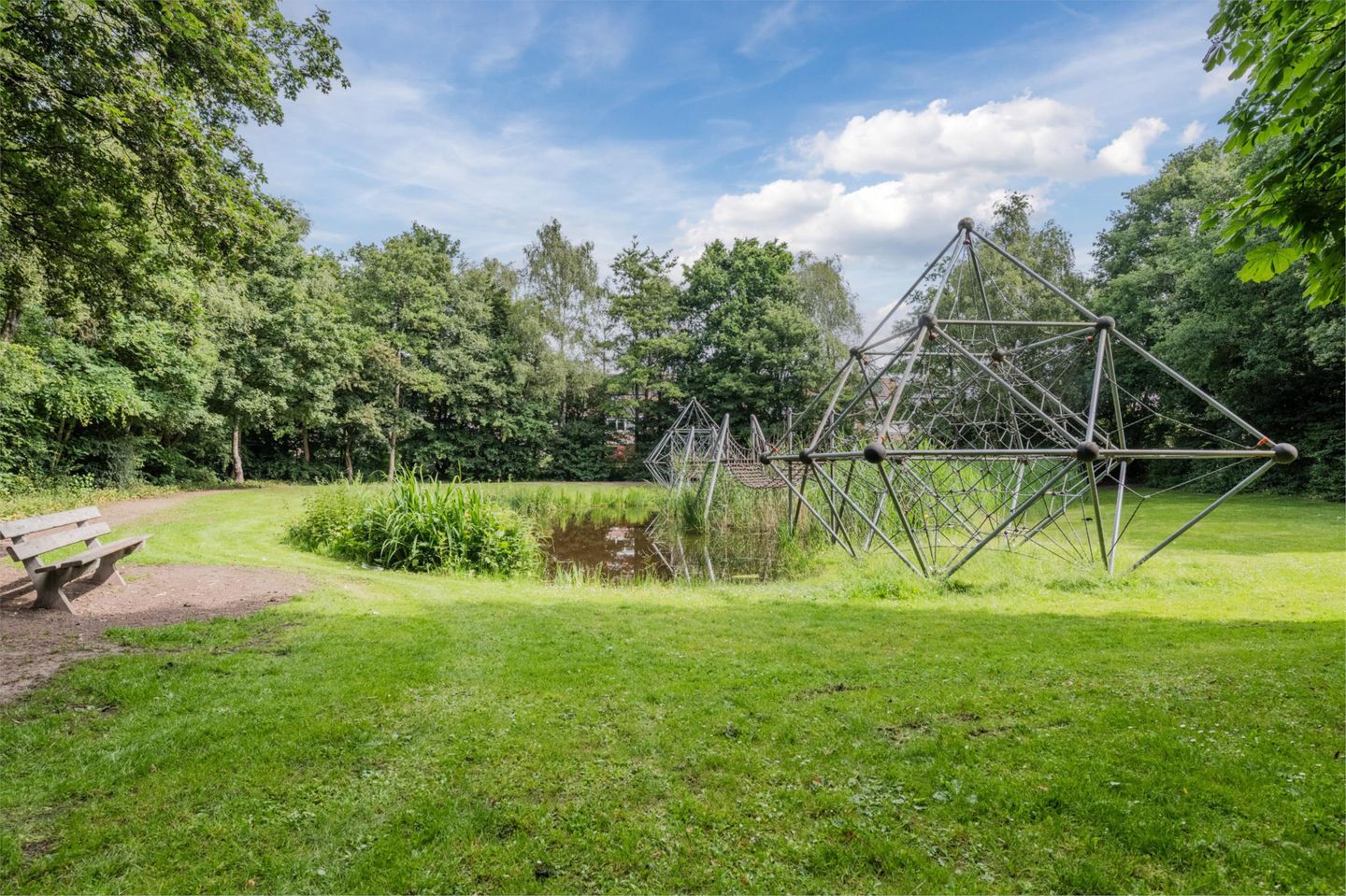 Photo 35 of Marketentster 32