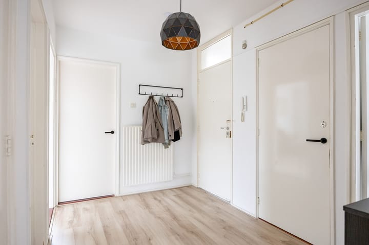 Photo 10 of Onderduikersstraat 72