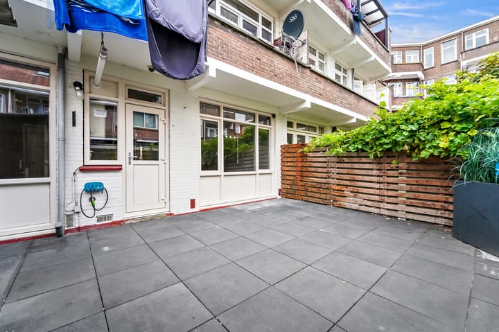 Foto 15 van De Genestetlaan 154