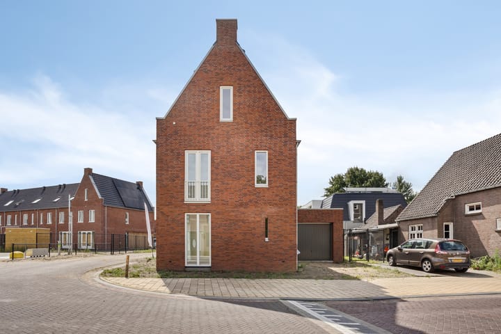 Photo 32 of Eerschotsestraat 72-B