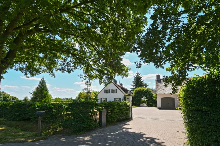 Photo 2 of Engerstraat 4