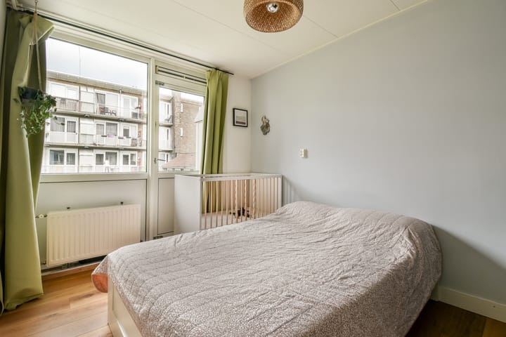 Foto 4 van Anna van Burenstraat 17-1