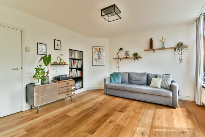 Foto 7 van Anna van Burenstraat 17-1