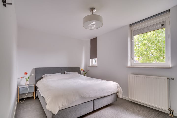 Foto 24 van Monseigneur Nolensplein 41