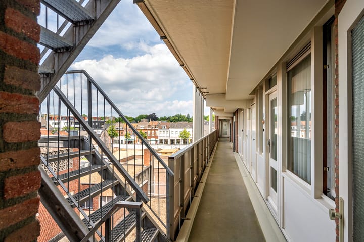 Foto 28 van Monseigneur Nolensplein 41