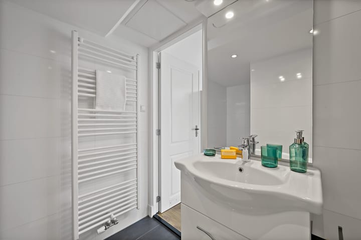 Photo 22 of Joan Maetsuyckerstraat 4-D