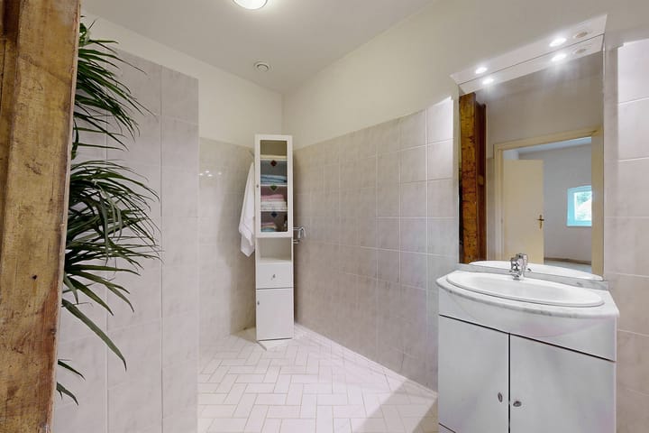 Photo 65 of Bredaschedijk 2