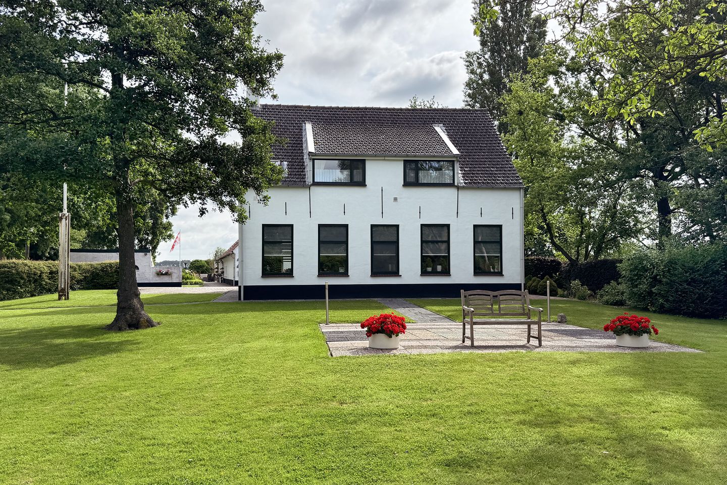 Photo 65 of Bredaschedijk 4