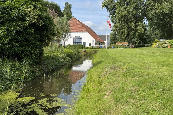 Photo 124 of Bredaschedijk 2