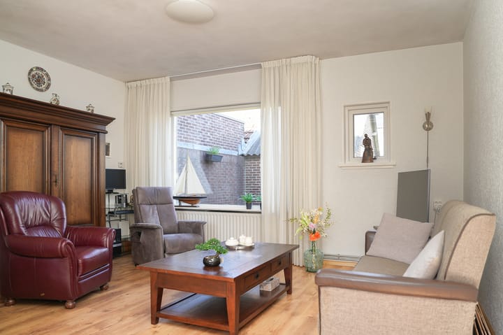 Foto 10 van Woerdensestraat 7