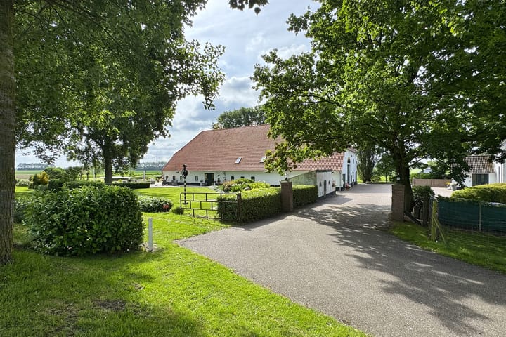 Photo 128 of Bredaschedijk 2