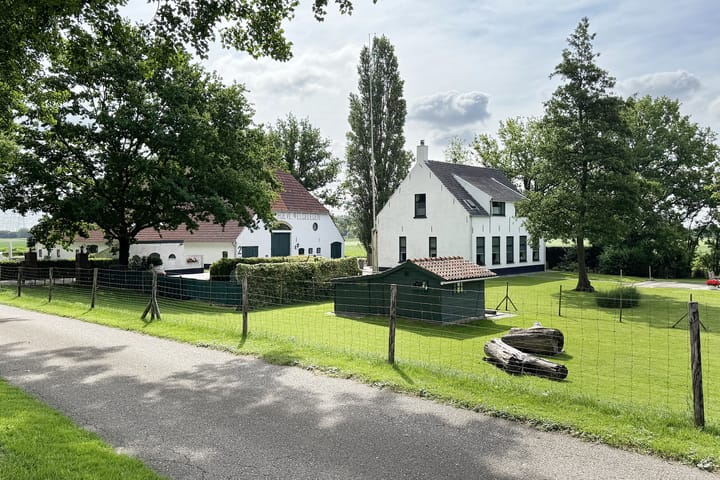 Photo 133 of Bredaschedijk 2