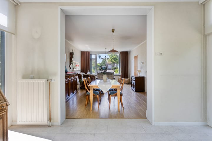 Photo 12 of Antwerpsestraatweg 24