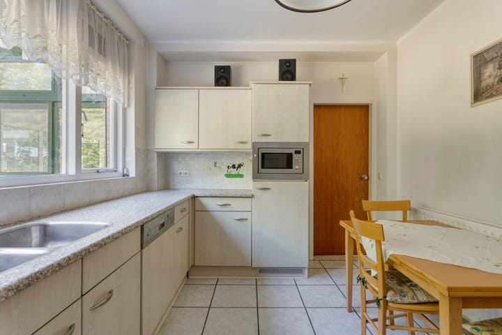 Photo 15 of Antwerpsestraatweg 24