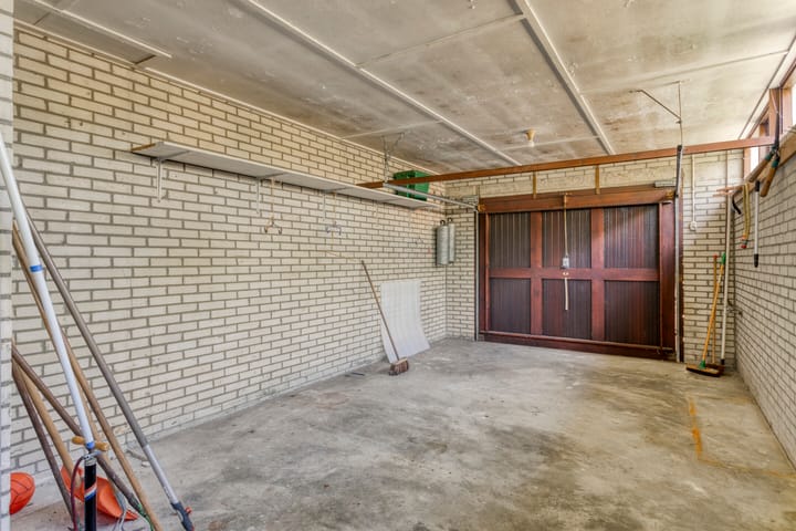 Photo 33 of Antwerpsestraatweg 24