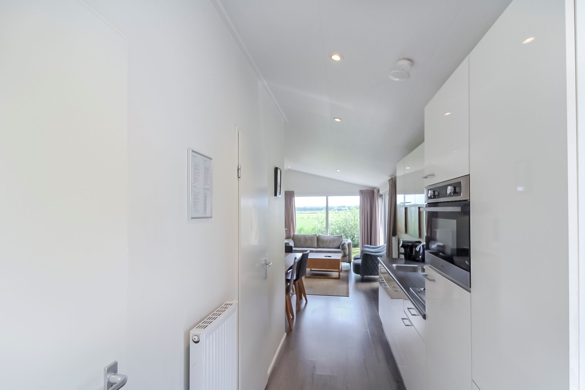 2-bedroom freehold villa in Berkhout — photo 4 of 5