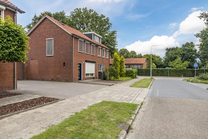 Foto 49 van Lindestraat 6