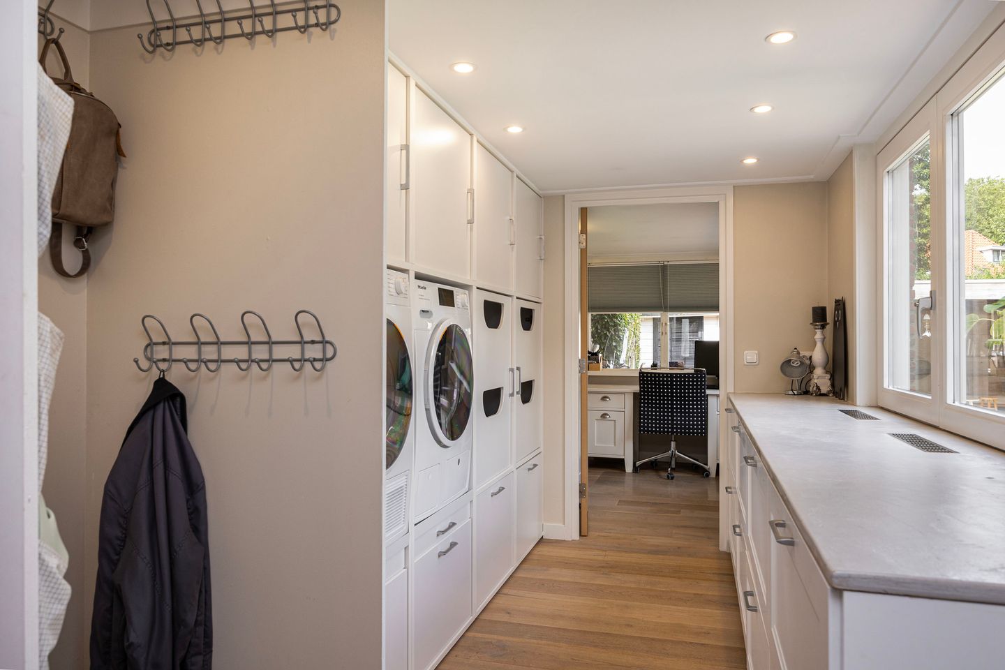 Photo 20 of Bornsestraat 110