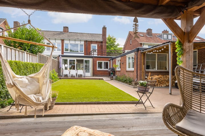 Foto 34 van Bornsestraat 110