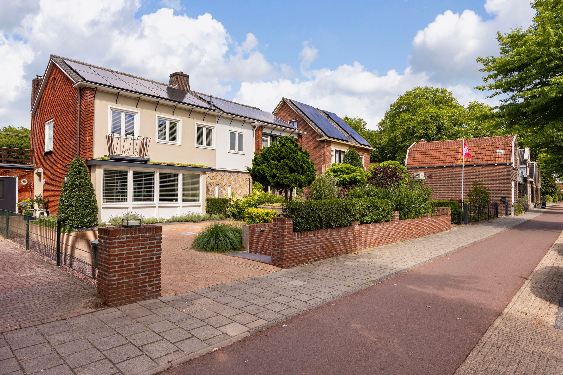 Photo 39 of Bornsestraat 110