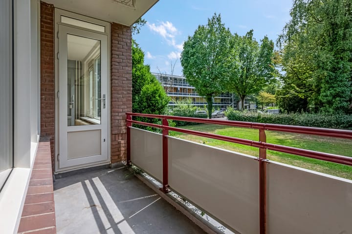 Photo 2 of Mennonietenweg 17