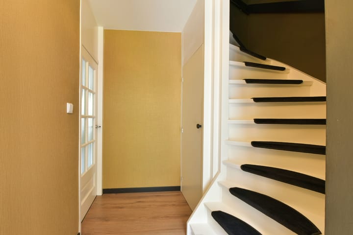 Photo 13 of Waterman 130