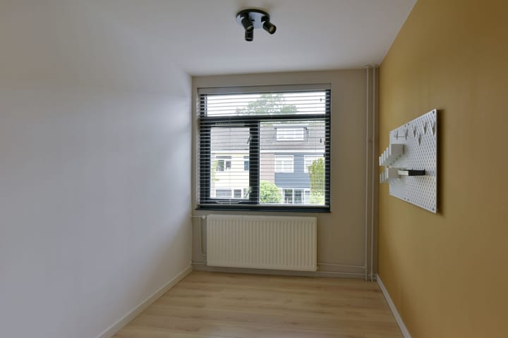 Photo 17 of Waterman 130