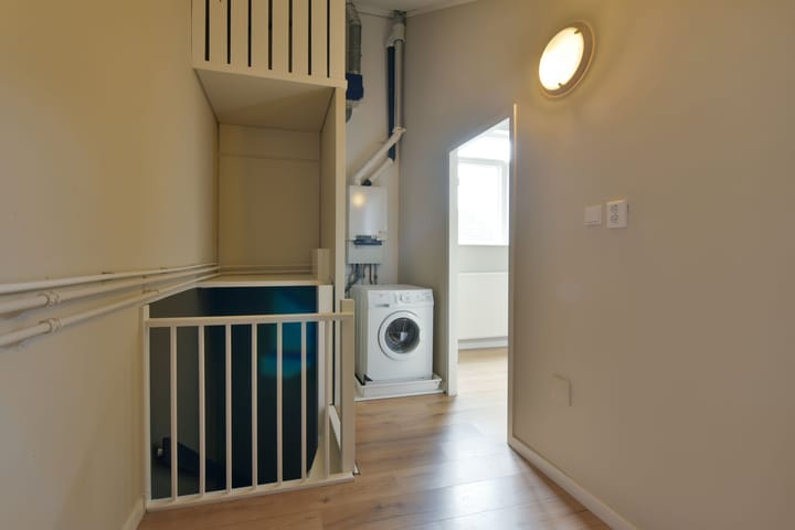 Photo 22 of Waterman 130