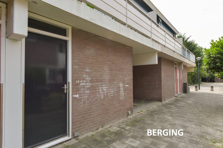 Photo 30 of Waterman 130