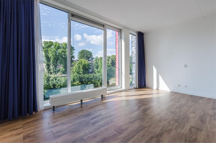 Photo 33 of Osdorper Ban 553