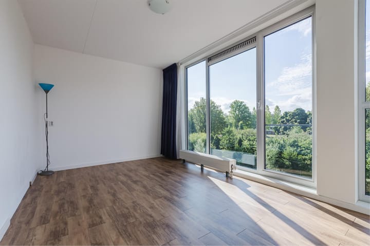 Photo 34 of Osdorper Ban 553