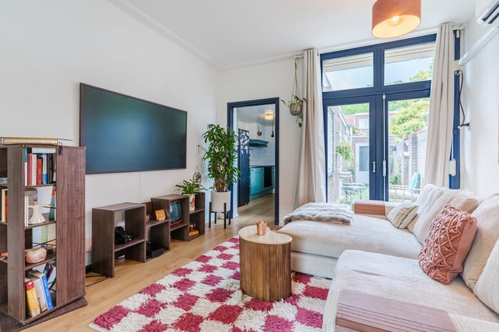 Foto 3 van Valkenierstraat 36